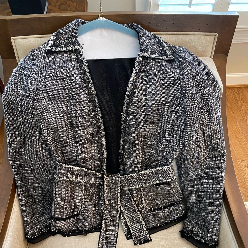 Like new Ann Taylor tweed blazer black & white size 6. Fine Italian fabric